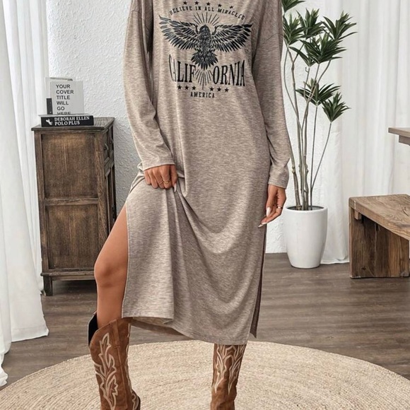 Relaxed Graphic Maxi Dress in Taupe - Picture 8 of 8